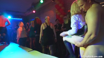 Party Hardcore Gone Crazy Vol. 36 Part 3 - Cam 3 Screencap 63 on www.sinx.com