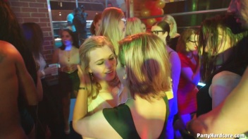 Party Hardcore Gone Crazy Vol. 36 Part 3 - Cam 3 Screencap 9 on www.sinx.com