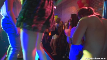 Party Hardcore Gone Crazy Vol. 36 Part 3 - Cam 3 Screencap 20 on www.sinx.com