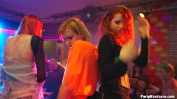 Party Hardcore Gone Crazy Vol. 36 Part 3 - Cam 3 Screencap 39 on www.sinx.com