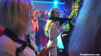 Party Hardcore Gone Crazy Vol. 36 Part 3 - Cam 3 Screencap 45 on www.sinx.com