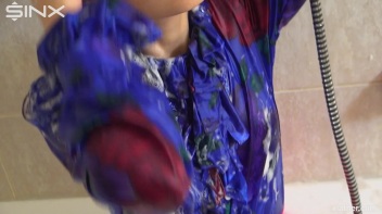 Solo Shower Sensations Screencap 49 on www.sinx.com