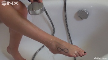 Solo Shower Sensations Screencap 12 on www.sinx.com
