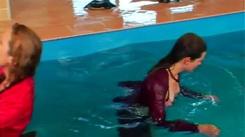 Splish Splash Eurobaabe Fun Screencap 92 on www.sinx.com