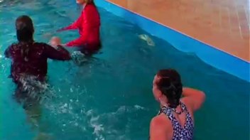 Splish Splash Eurobaabe Fun Screencap 44 on www.sinx.com