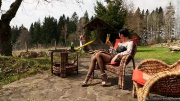 Afternoon Drinks And Piss With The Help Screencap 7 on www.sinx.com