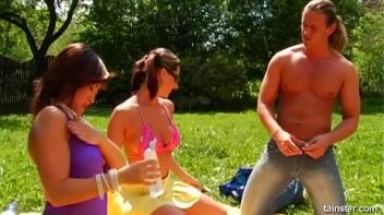 Summerhouse of Fun Screencap 4 on www.sinx.com