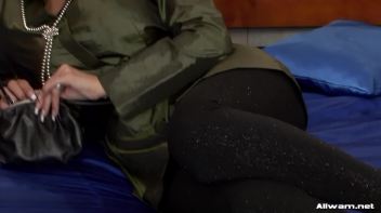 Sensual Shaving Cream Rubdown Screencap 1 on www.sinx.com