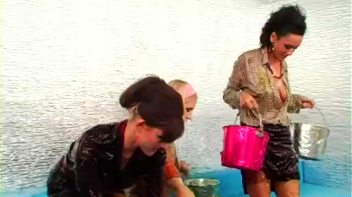 Fully Clothed Jell-O Nastiness Screencap 121 on www.sinx.com