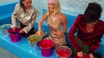 Fully Clothed Jell-O Nastiness Screencap 17 on www.sinx.com