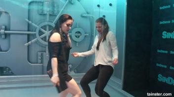 Sweet girls getting the wetlook Screencap 14 on www.sinx.com