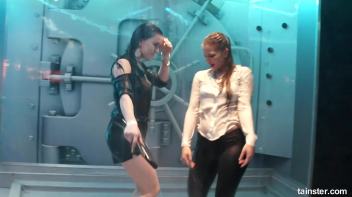 Sweet girls getting the wetlook Screencap 22 on www.sinx.com