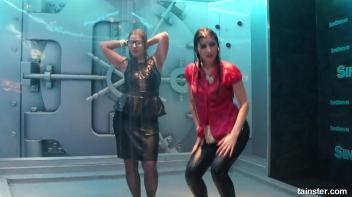 Sweet girls getting the wetlook Screencap 39 on www.sinx.com