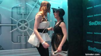 Sweet girls getting the wetlook Screencap 46 on www.sinx.com