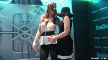 Sweet girls getting the wetlook Screencap 47 on www.sinx.com