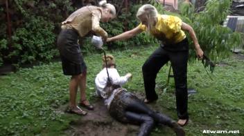 High Class Garden Mess Screencap 63 on www.sinx.com