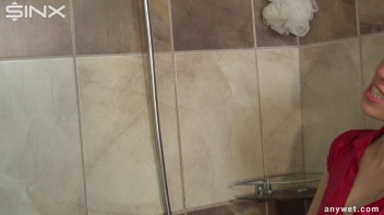 Wet And Messy From The Inside Out Screencap 34 on www.sinx.com