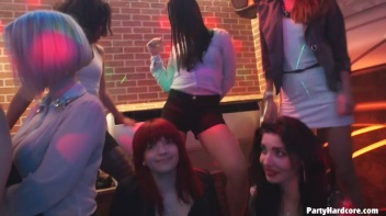 Party Hardcore Gone Crazy Vol. 34 Part 6 - Cam 2 Screencap 89 on www.sinx.com