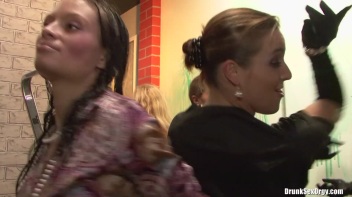 Hard Hat Hos Part 1 - Cam 1 Screencap 80 on www.sinx.com