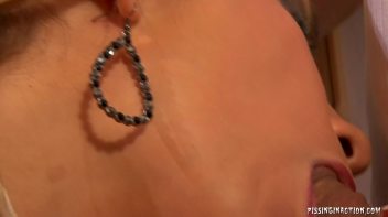 Carpenter Knows How To Work His Wood Screencap 24 on www.sinx.com