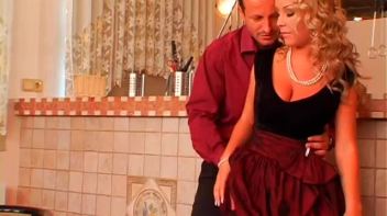 Kitchen Encounter Screencap 3 on www.sinx.com