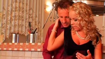 Kitchen Encounter Screencap 4 on www.sinx.com