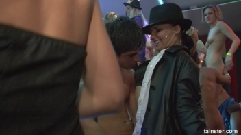 Gangsters Paradise Part 4 - Cam 3 Screencap 84 on www.sinx.com