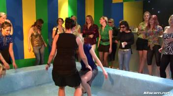 Jersie Girl Goes Hard In The Pit! Screencap 10 on www.sinx.com