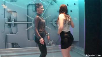 Soaking wet shower adicts Screencap 5 on www.sinx.com