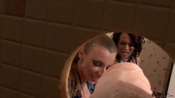 Lesbo Cum Swappers Beg For Liters More Screencap 92 on www.sinx.com