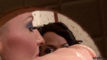 Lesbo Cum Swappers Beg For Liters More Screencap 11 on www.sinx.com