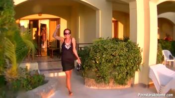 Wetlook In Paradise Screencap 75 on www.sinx.com