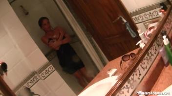 Wetlook In Paradise Screencap 80 on www.sinx.com