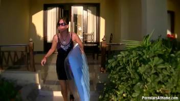 Wetlook In Paradise Screencap 10 on www.sinx.com