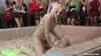 Miss Skinny Stuffed With Mud Screencap 61 on www.sinx.com