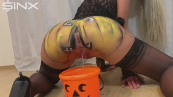Horny Halloween... Screencap 36 on www.sinx.com