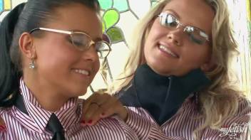 A Most Satisfying Lunch Break Screencap 10 on www.sinx.com