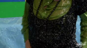 Gooey Flirtation Screencap 50 on www.sinx.com