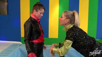 Gooey Flirtation Screencap 23 on www.sinx.com