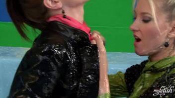 Gooey Flirtation Screencap 36 on www.sinx.com