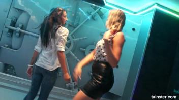 A new year with new wet amateur girls Screencap 43 on www.sinx.com