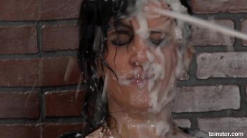 Chick with huge tits getting slimewaved Screencap 89 on www.sinx.com