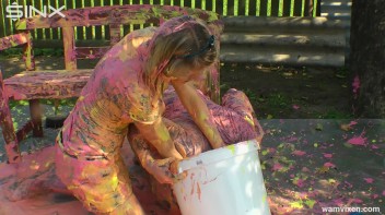 Messy Mamacitas, Girlfriends Paint Themselves Pretty Screencap 46 on www.sinx.com