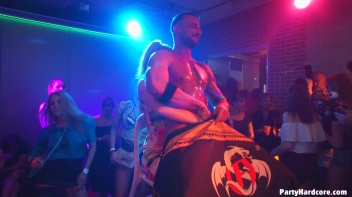 Party Hardcore Gone Crazy Vol. 36 Part 6 - Cam 1 Screencap 51 on www.sinx.com