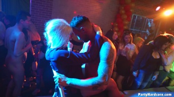 Party Hardcore Gone Crazy Vol. 36 Part 6 - Cam 1 Screencap 58 on www.sinx.com