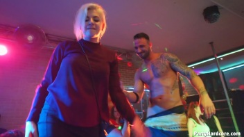 Party Hardcore Gone Crazy Vol. 36 Part 6 - Cam 1 Screencap 71 on www.sinx.com