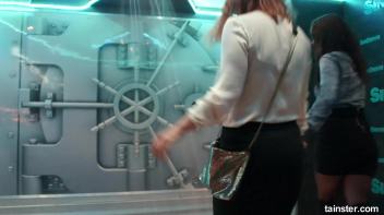 I can see your bra Screencap 17 on www.sinx.com