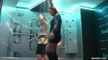 I can see your bra Screencap 23 on www.sinx.com