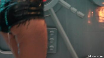 I can see your bra Screencap 43 on www.sinx.com