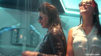 I can see your bra Screencap 69 on www.sinx.com